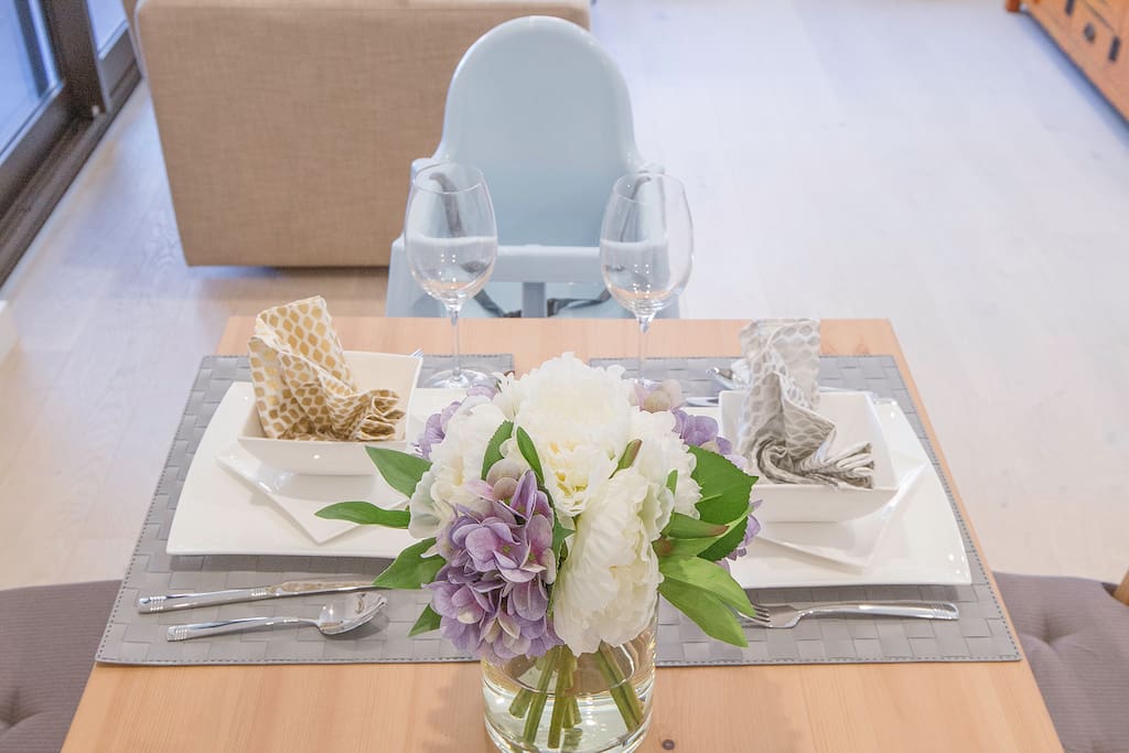 Dinning Table and Highchair