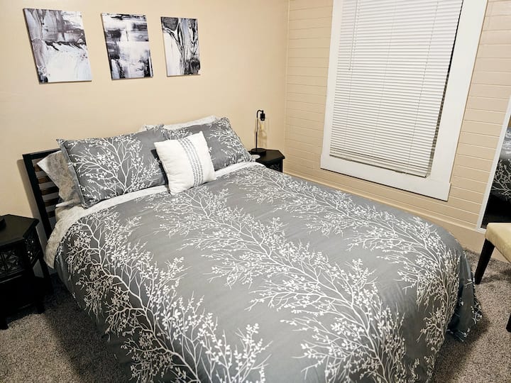 საძინებელი 1