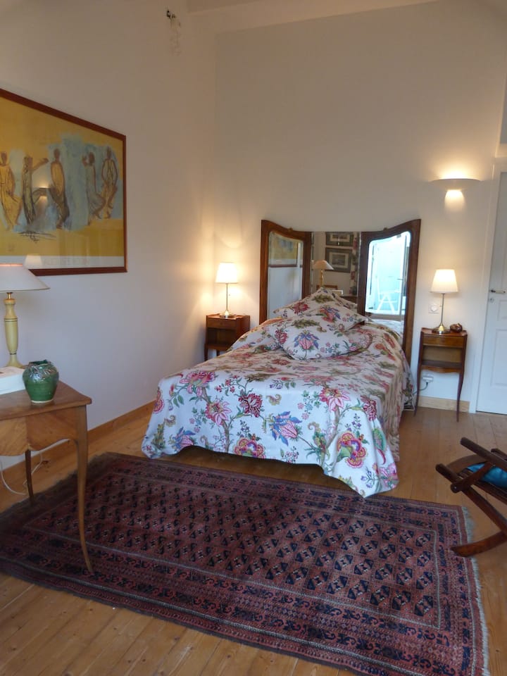 საძინებელი 2