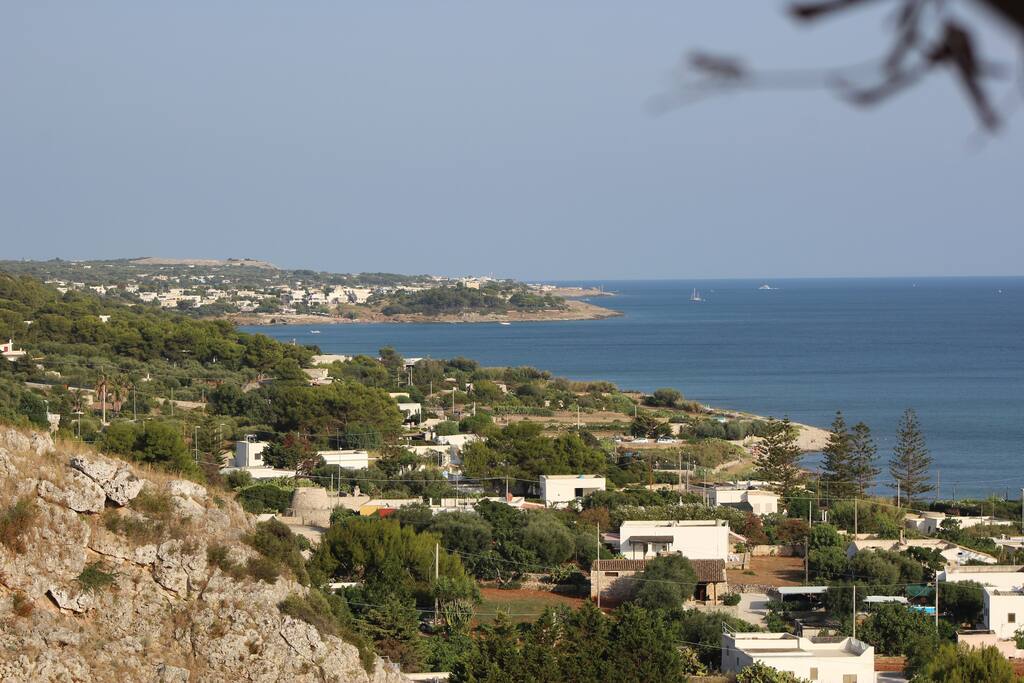 Terrazza, vista mare verso Leuca