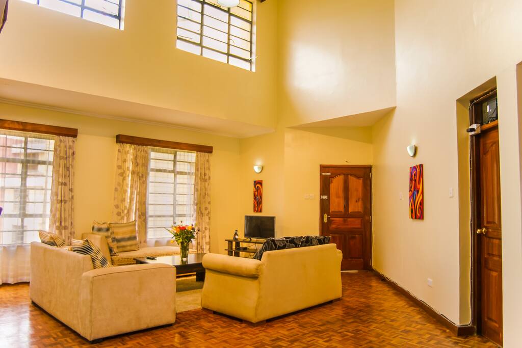 Spacious lounge