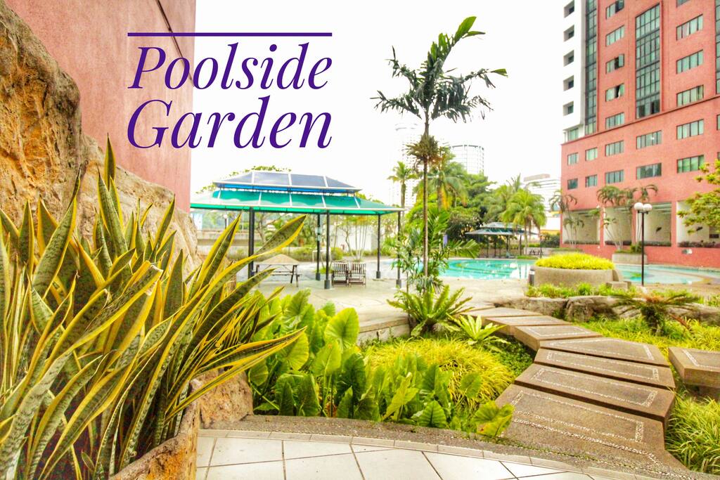 Poolside Garden - greenery in the city!