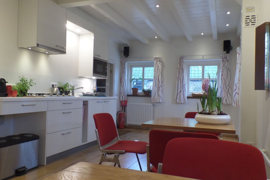 Ontbijtruimte/ Kitchen