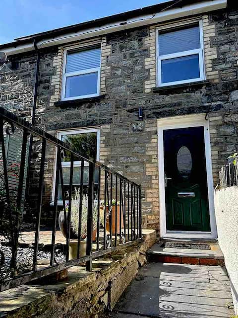 Ideally Located 3 Bed Cottage