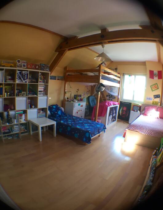 Vue générale de la chambre familiale