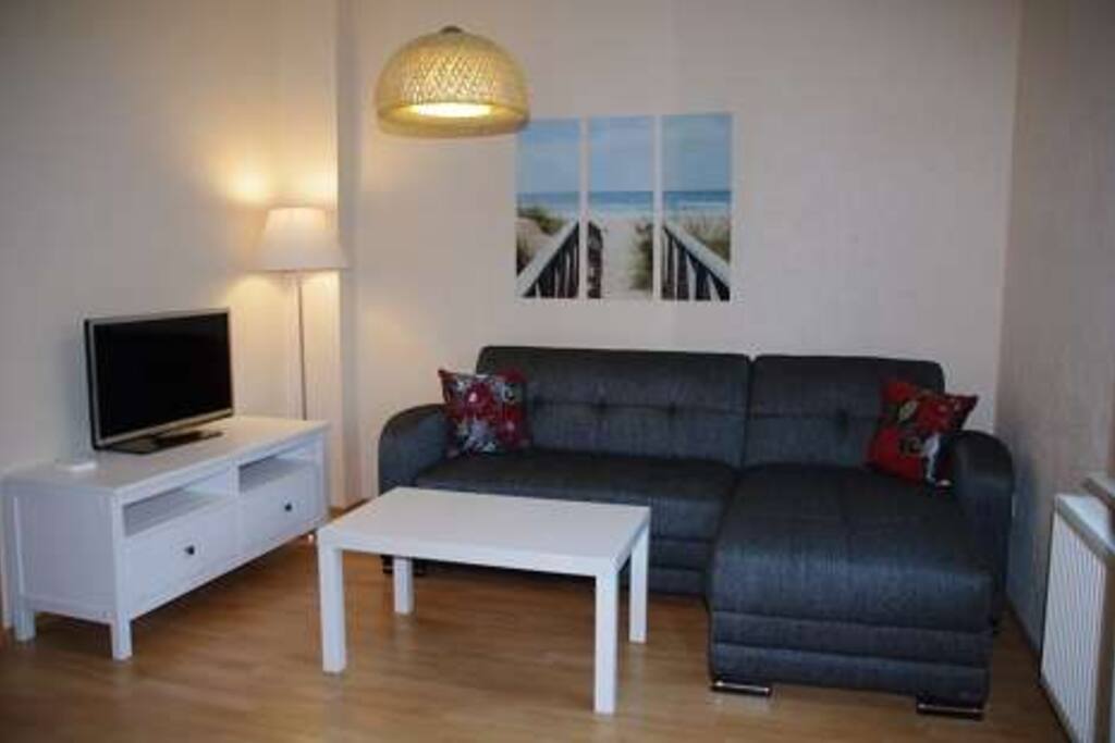 Wohnzimmer Bild 1