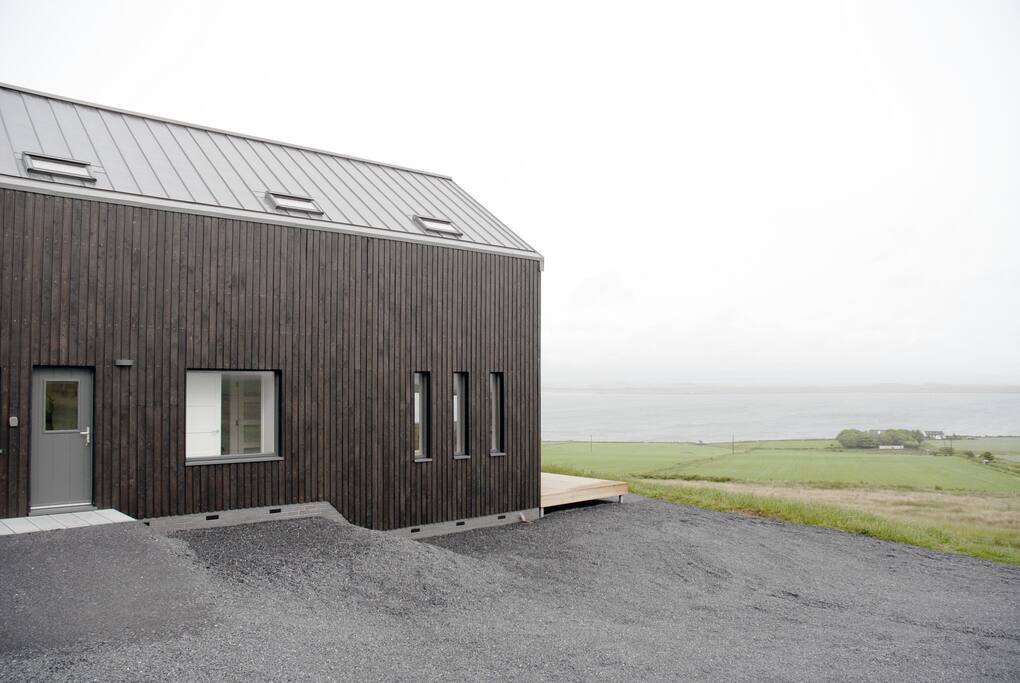 The Black House, Islay Houses for Rent in Port Charlotte, Scotland