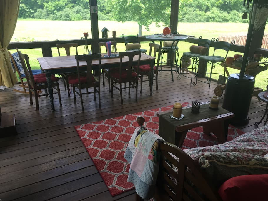 Screened porch with ceiling fans, electric outlets, heater... gas grill on back patio (no pic yet)