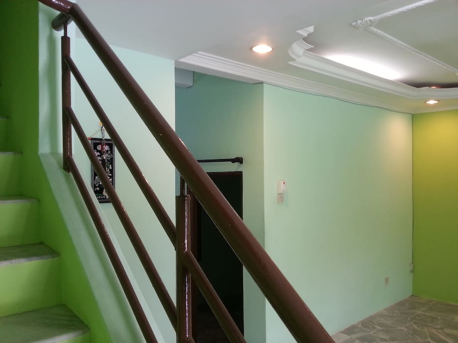 inside view, staircase to upstairs