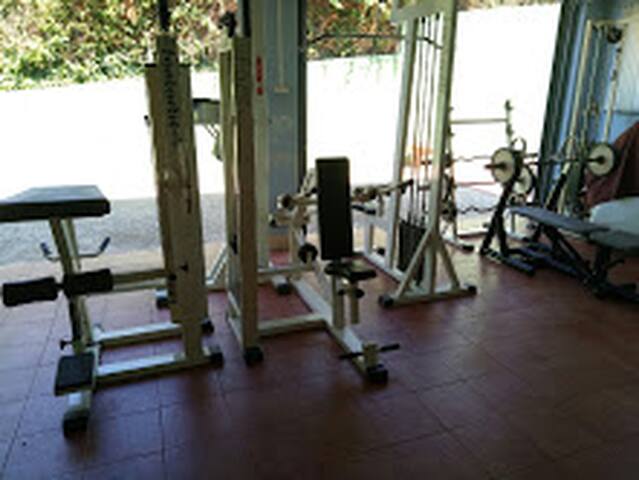 Villa privada, piscina, frontón, sauna, barbacoa gallery image 2