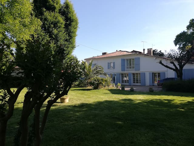 Conciergerie MONTAULOC managed Airbnb listing 2