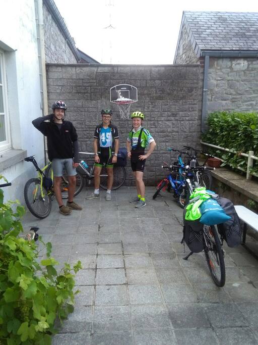 Traversée de la Belgique en Vélo, pause avant les reliefs Wallon !