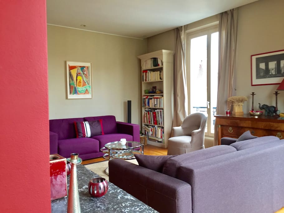 Large bright living room