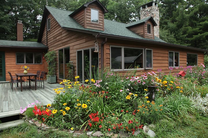 Secluded And Charming Country House - Port Jervis, NY