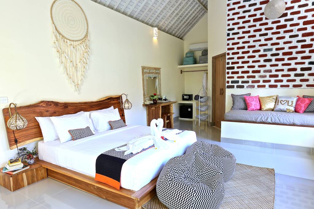 Pumpkin village have 5 private villa. Each villa have different interior.
(room Size 7.5m*4.5m)
This villa is available for 2 adult and 1 or 2 children. 4 adult are not available.