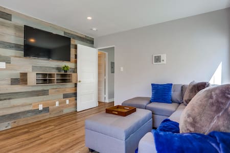 Renovated Bay Side Condo