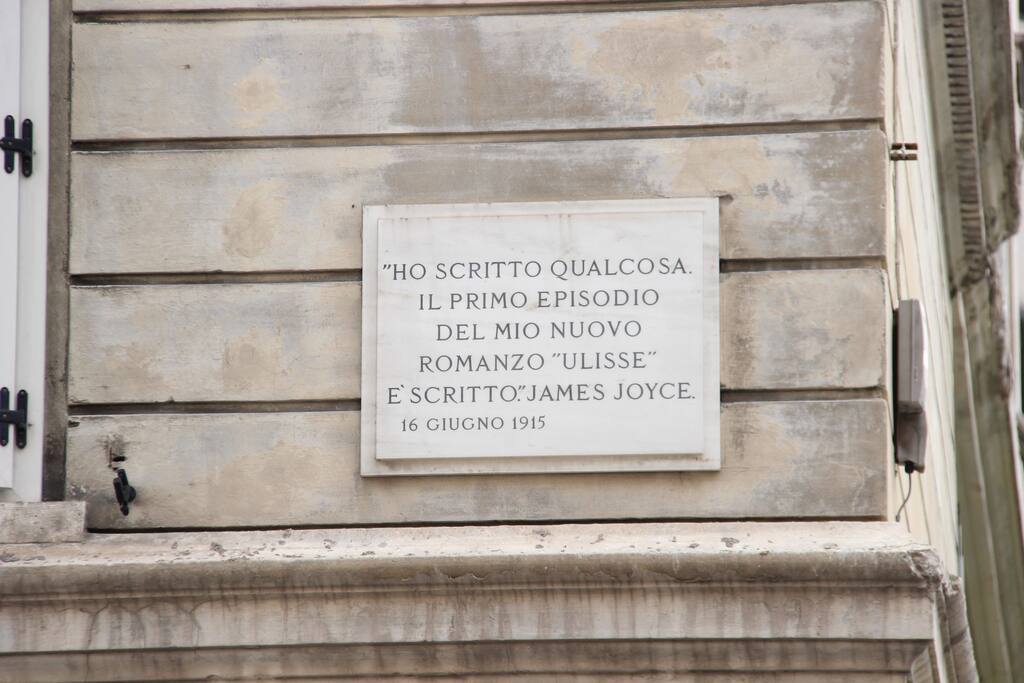 ..e qui che ha vissuto James Joyce !