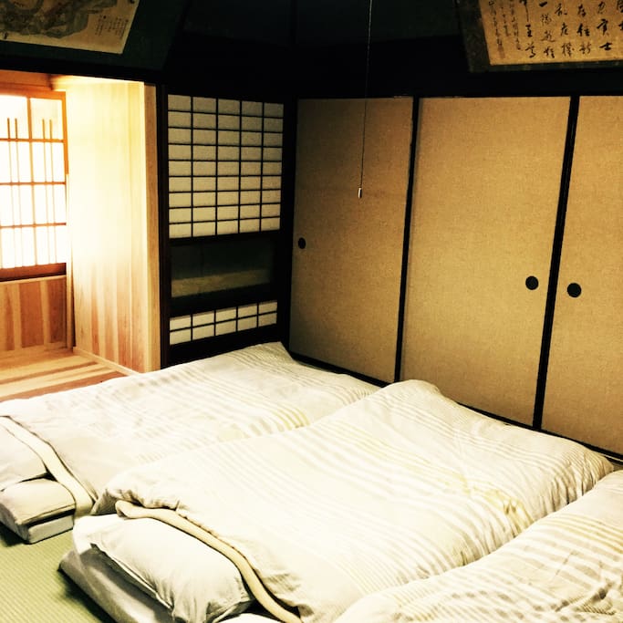 8-tatami room