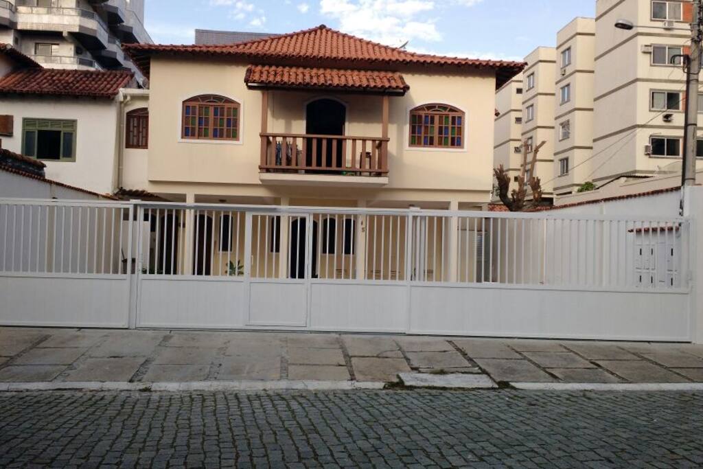 Frente condomínio