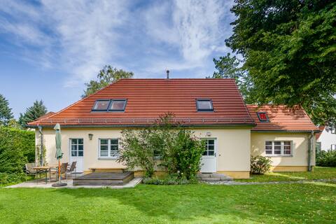 Cottage/garden shed