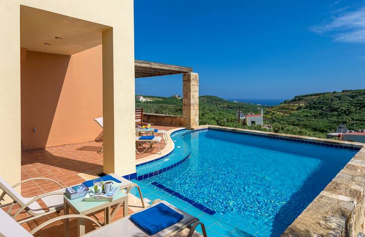 Villa with amazing sea view and private pool gallery image 4