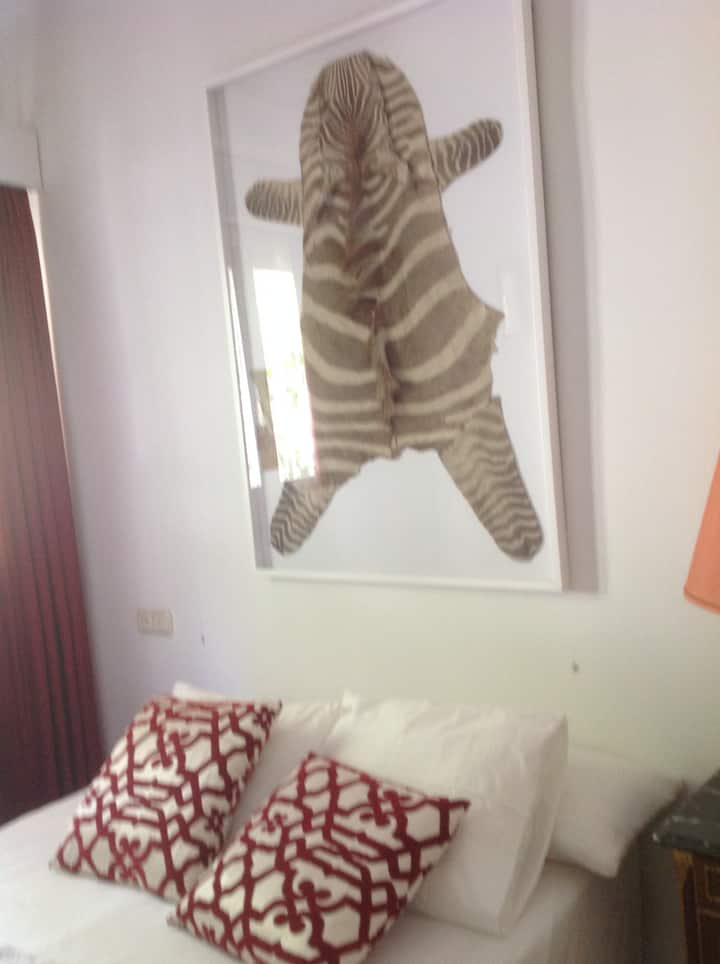 חדר שינה לאורחים.