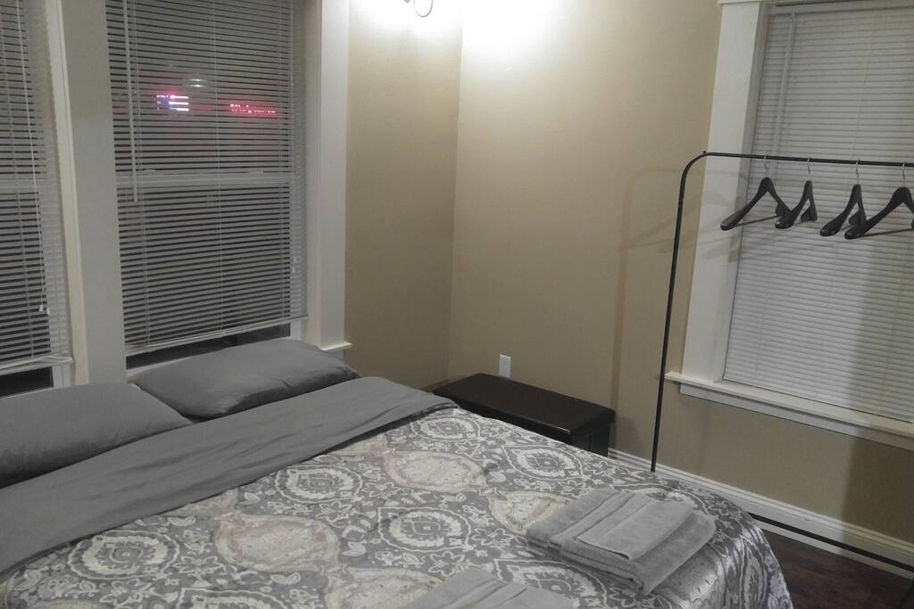 Might Be The Most Comfortable Queen Bed Ever!