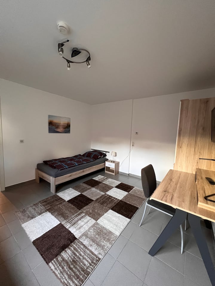 Quiet living with good central connection 16m²