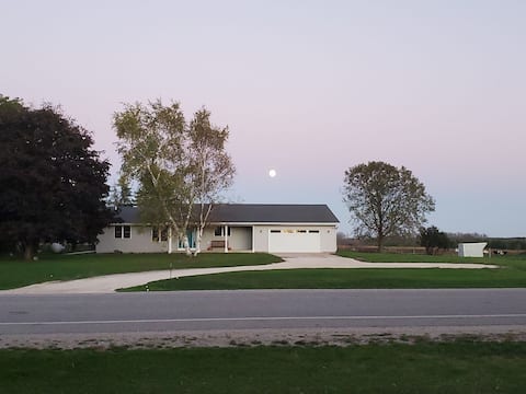 3-Bedroom House with Attached Garage