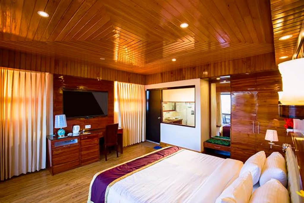 The Suite Room