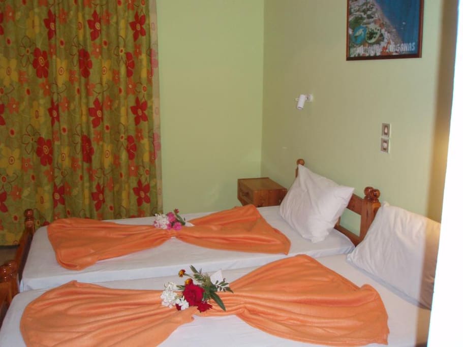 Studio with two singles beds.