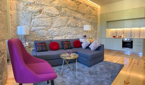 Anúncio popular: Beautiful, Timeless, and Central in Cedofeita 1BR em Porto