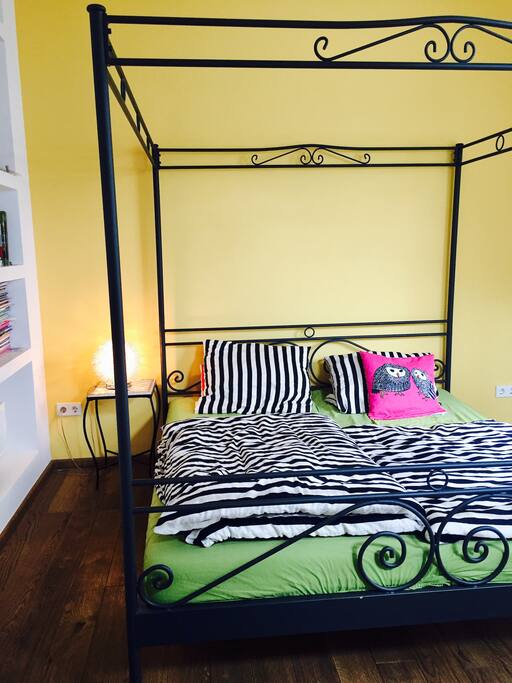 Kingsize Bett