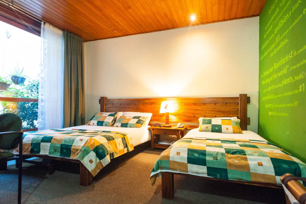 Habitaciones amplias con dos camas