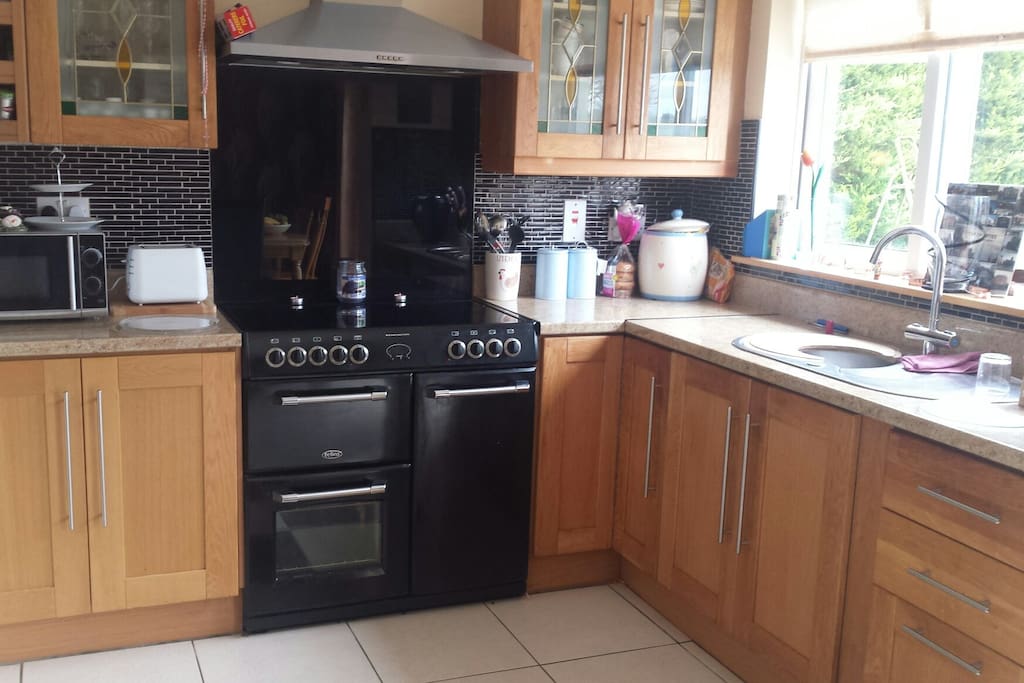 Large kitchen - help yourself to a cuppa