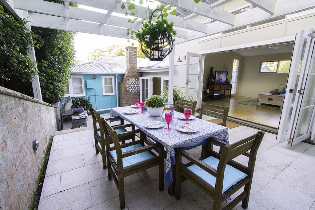 Enjoy the lovely courtyard and alfresco dining.