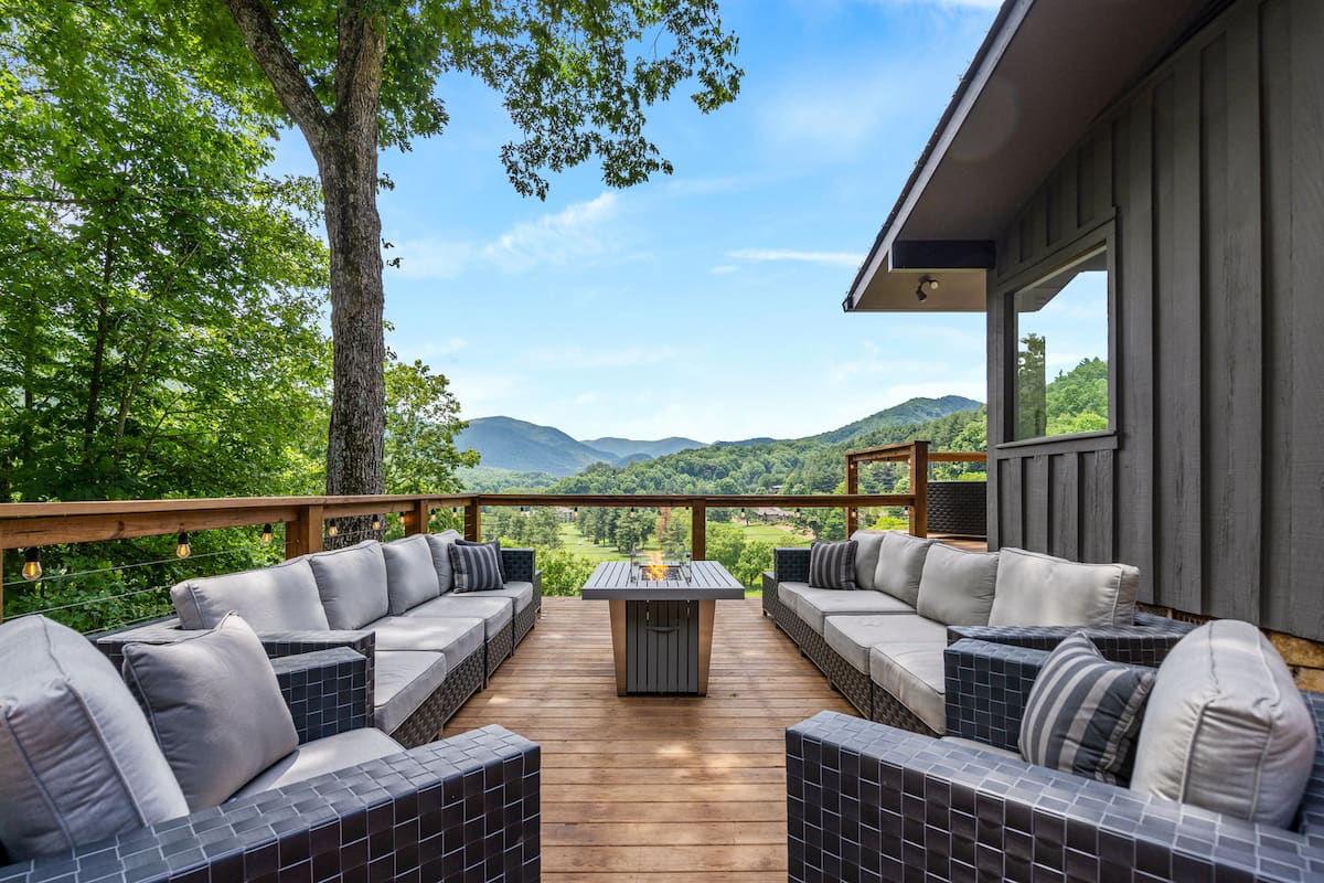 Great Smoky Mountains Vacation Rentals & Homes - United States | Airbnb