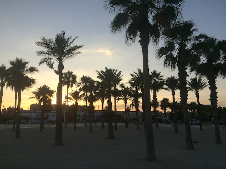 Fully Equipped Apartment Near Port And Sea - Valencia