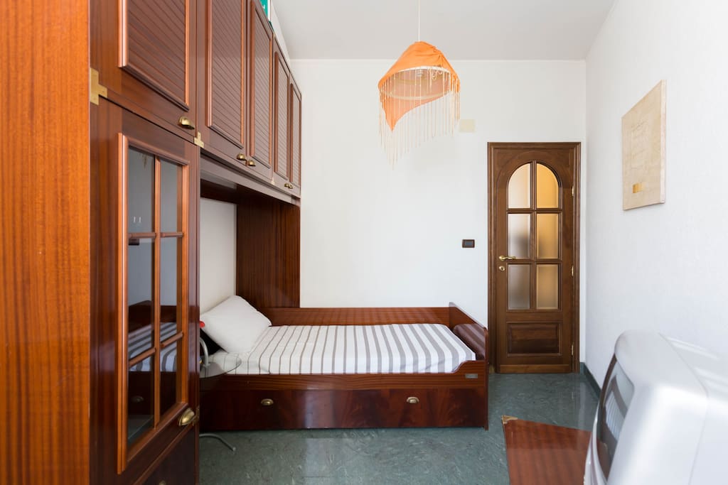The second Bedroom - Two single beds