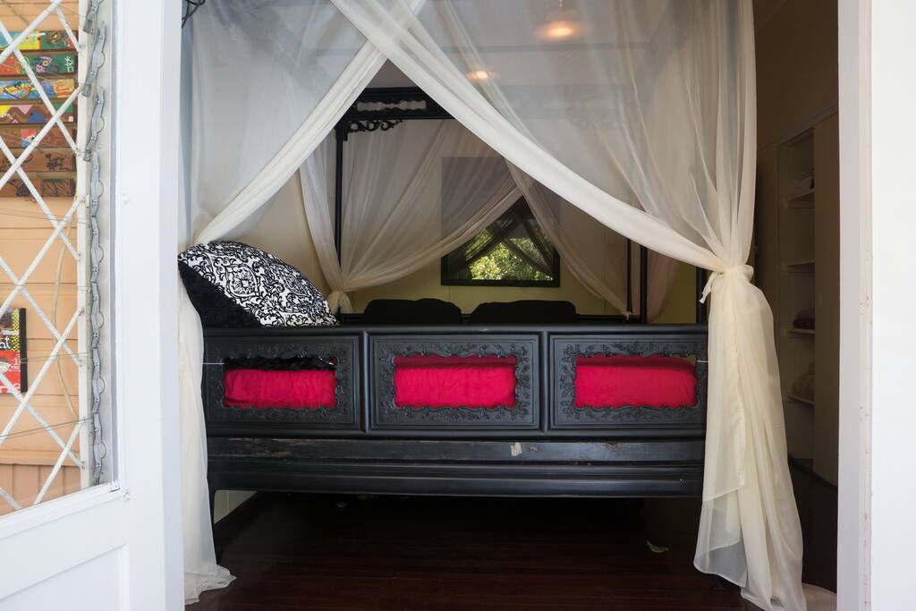 Historical Canape room