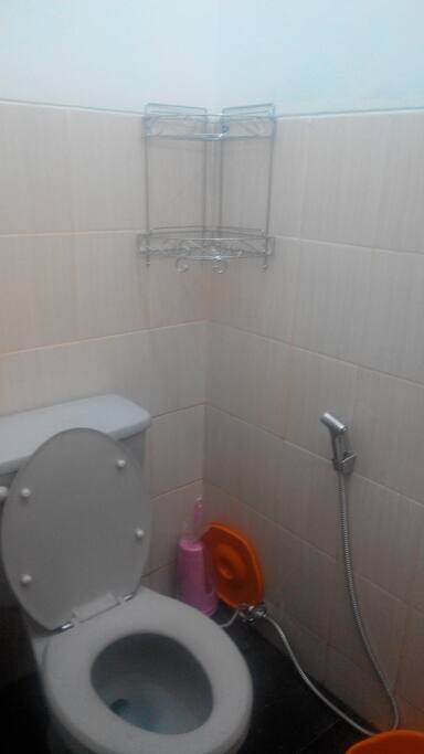 Private shower room