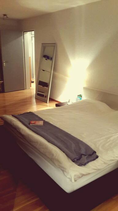 Bedroom with king size bed
