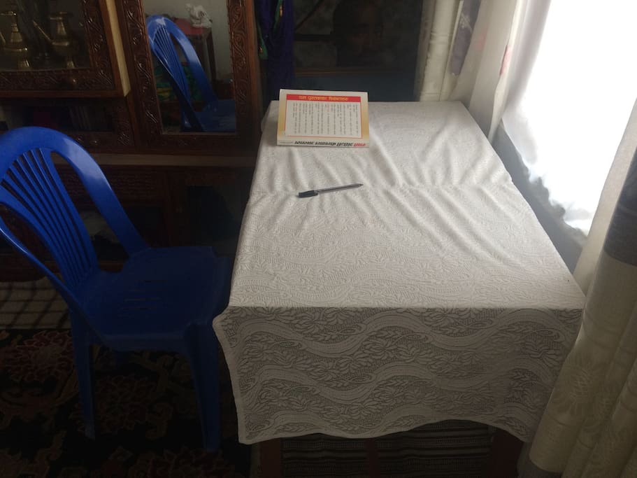 Work desk