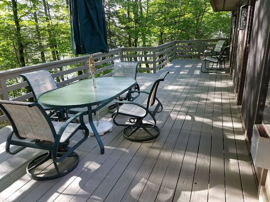 large deck at back looks to lake