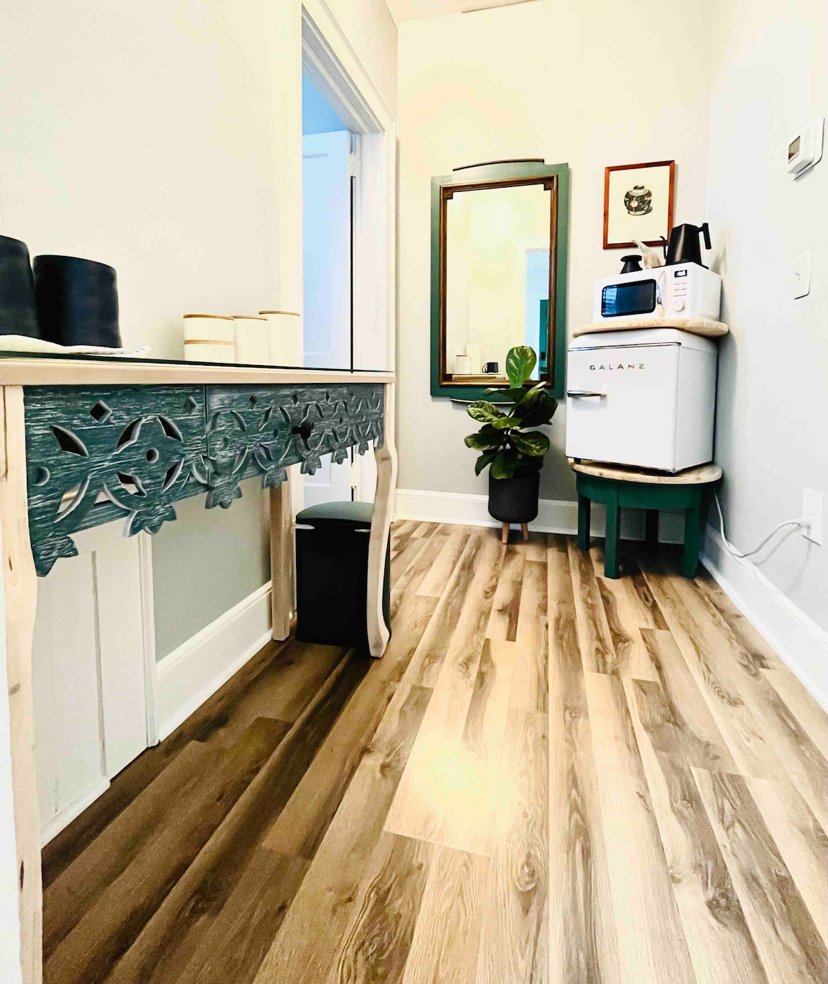 Popular Airbnb listing: The Toad Abode Studio in Columbia