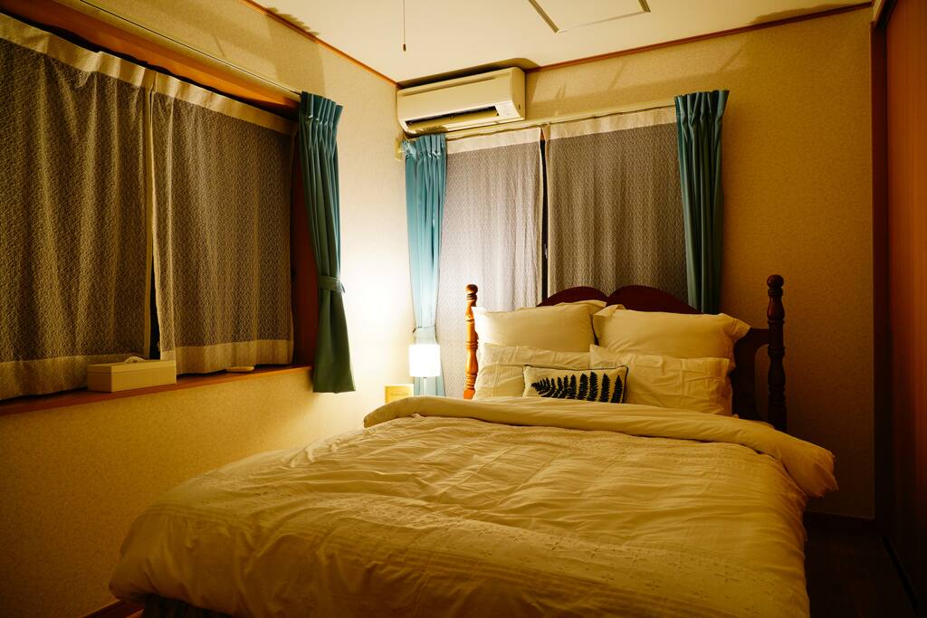 Bedroom
寝室