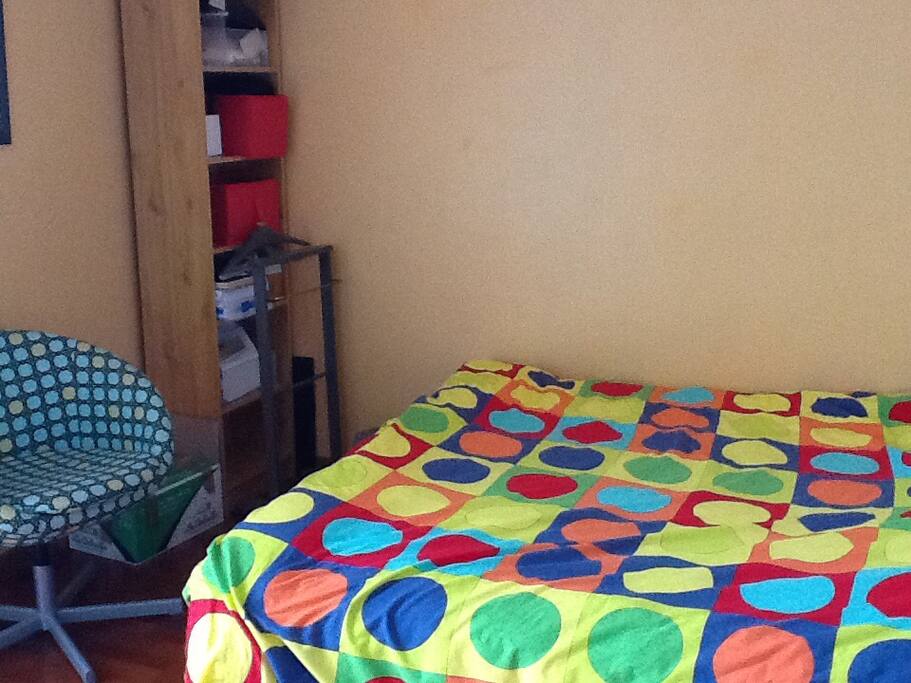Lit double 1,60 m dans la chambre