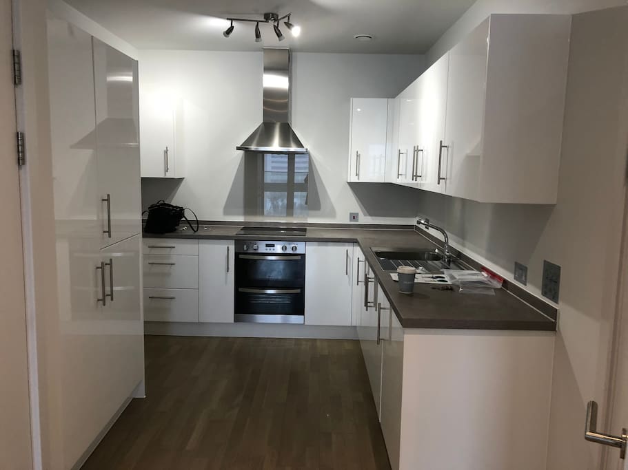 Kitchen & cooking space