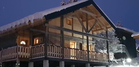 Very stylish Cosy chalet in the heart of the Haut Jura