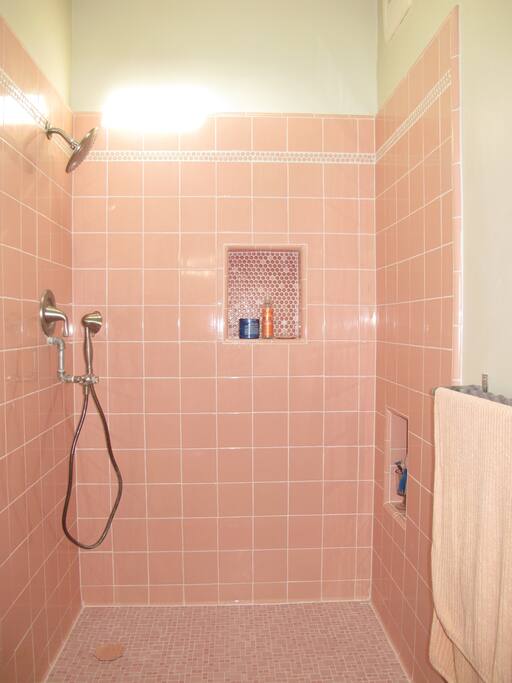 Re furbished Retro Pink Shower